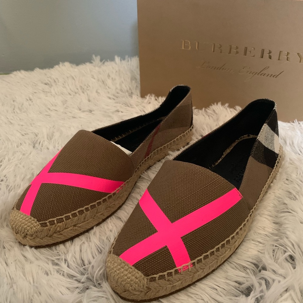 NWT- Ladies Burberry Espadrilles
